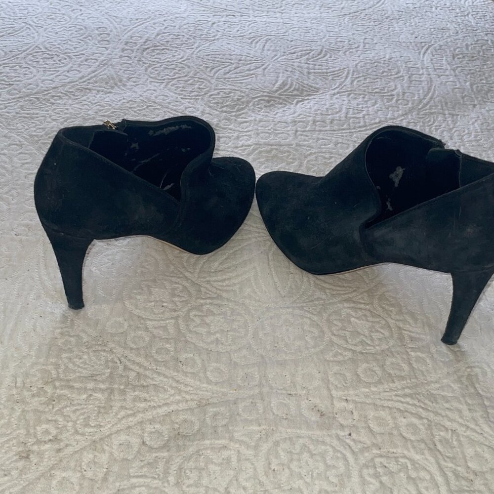 Karl Lagerfeld Black Suede Ankle Booties Gold Zip Pointed Toe Stiletto Heel 6.5M - Picture 4 of 10
